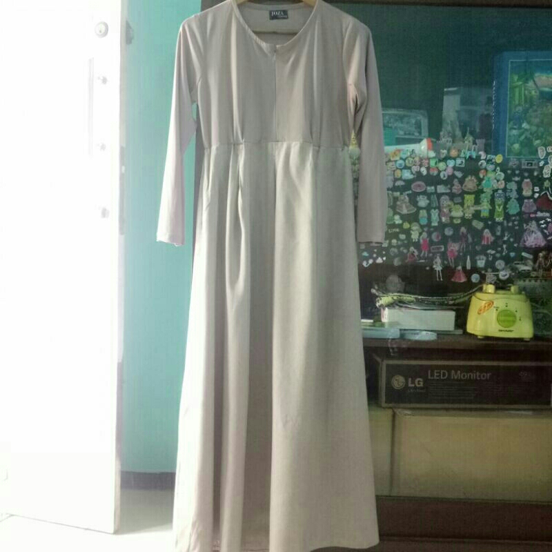 PRELOVED DRESS JOZA