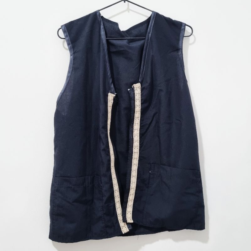 PRELOVED BEKAS SECOND Outer Hitam Polos Motif Renda Vest Panjang Rompi Sleeveless Tanpa Lengan Handm