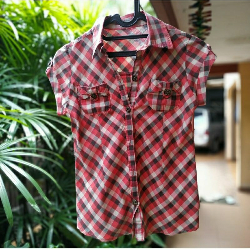 Kemeja/atasan/blouse merah kotak kotak