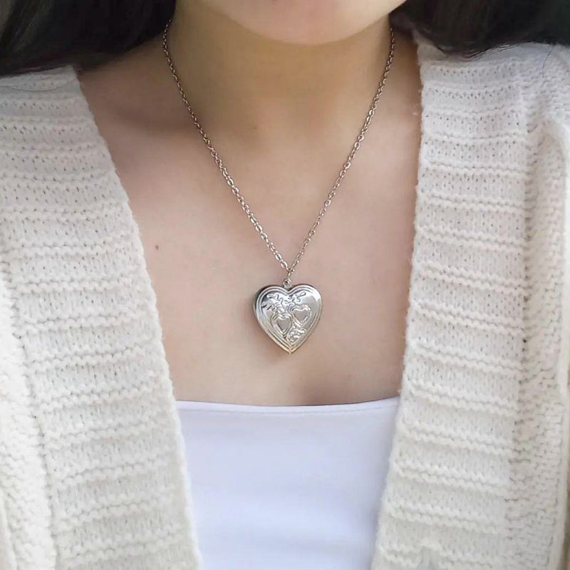 (CUSTOM FOTO) Kalung Locket Rantai DokiDoki - Kalung Handmade, Kalung Locket Hati, Kalung Locket Isi