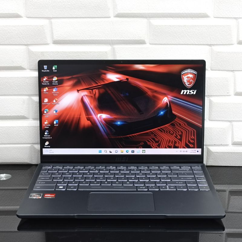 LAPTOP MSI MODERN 14 B5M AMD RYZEN 7 5700U 8GB SSD 512GB