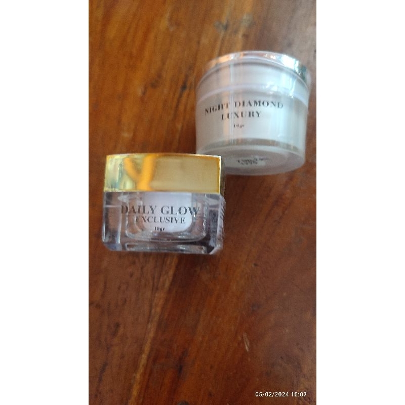 Louvrea Night cream luxury & Day cream Diamond/krim malam luxury dan krim siang Diamond