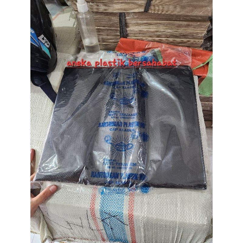 

Plastik asoy MERK aladin warna hitam ukuran. , plastik asoy isi. kg, plastik kresek , kantongan plastik Ukuran 40 isi muatan 15kg
