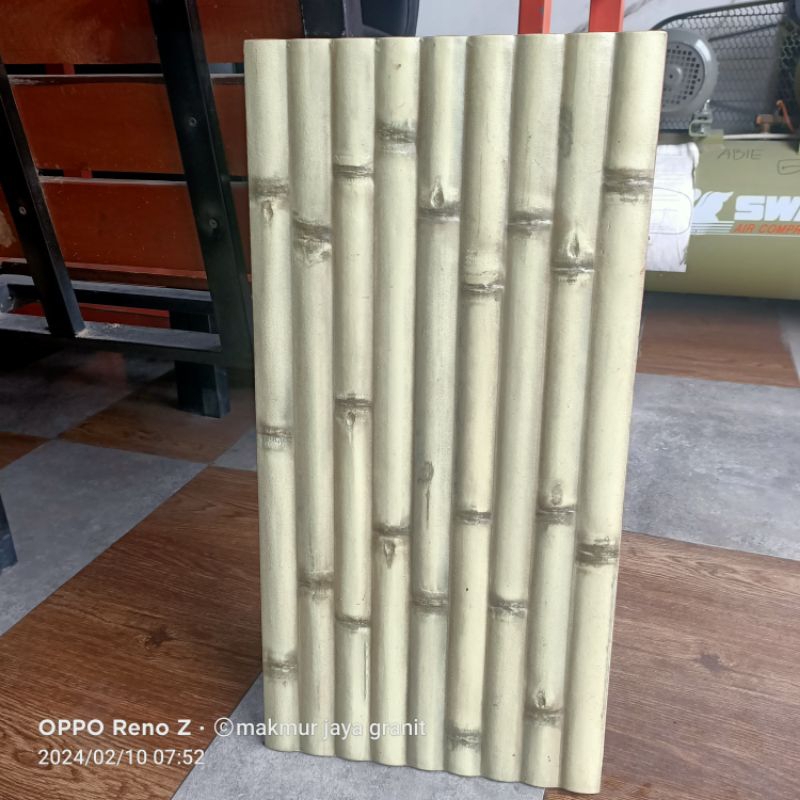 Keramik Dinding 30x60 Centro motip bambu green