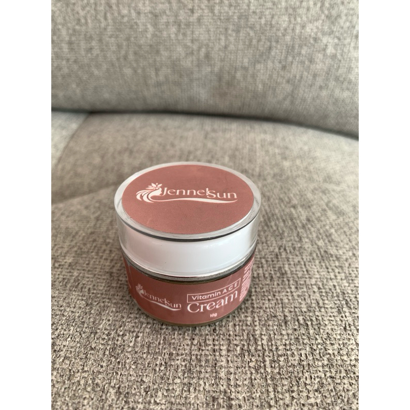 JENNELSUN VITAMIN A,C,E CREAM Kulit sensitif Kulit Kering Hidrasi