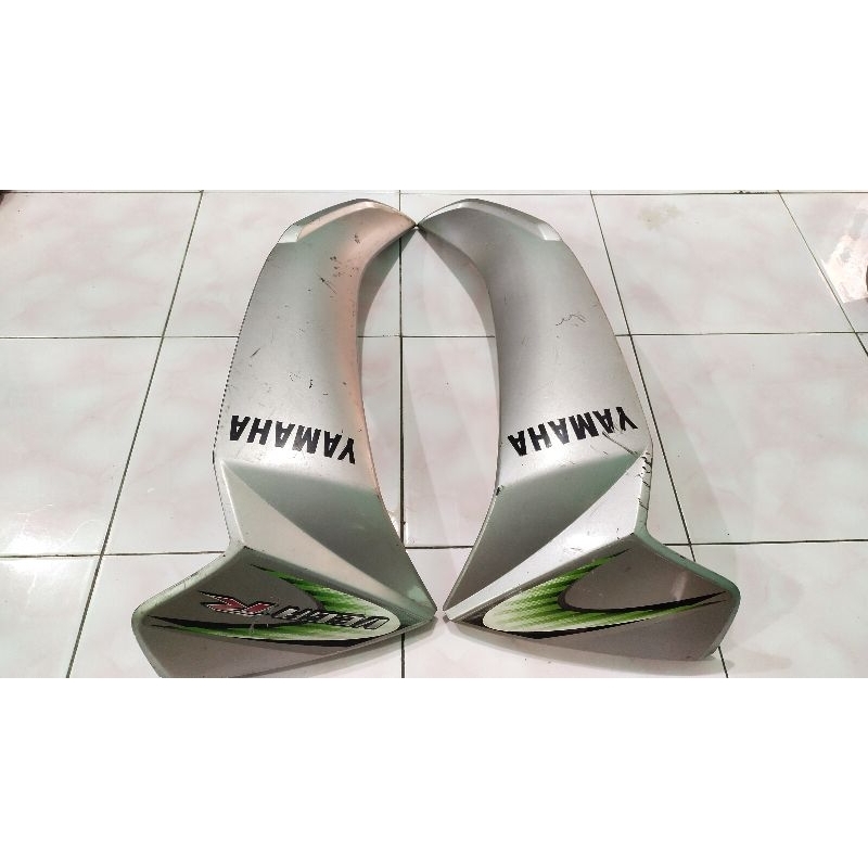 Cover sayap depan Yamaha Vega R new original 2nd lepasan motor