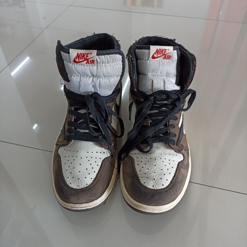 NIKE AIR JORDAN HIGH TRAVIS SCOTT