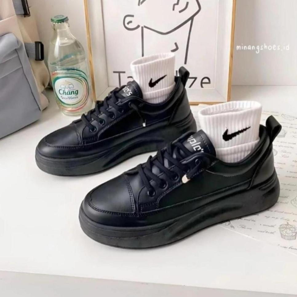 Sepatu putih anak perempuan sepatu putih wanita korea sepatu putih polos sepatu keren sepatu sneaker