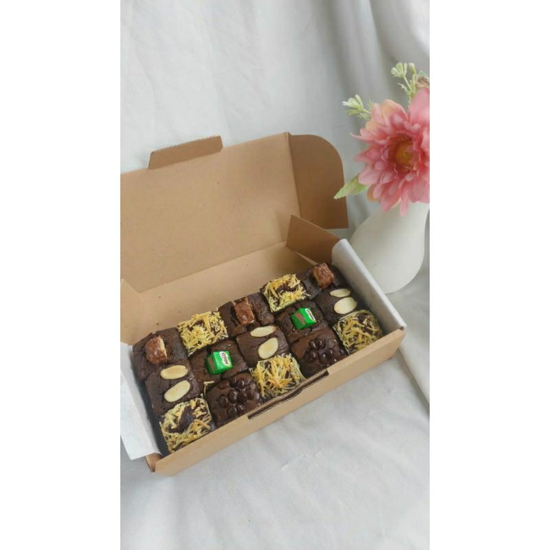 

Fudgy Brownies sekat 20 x 10