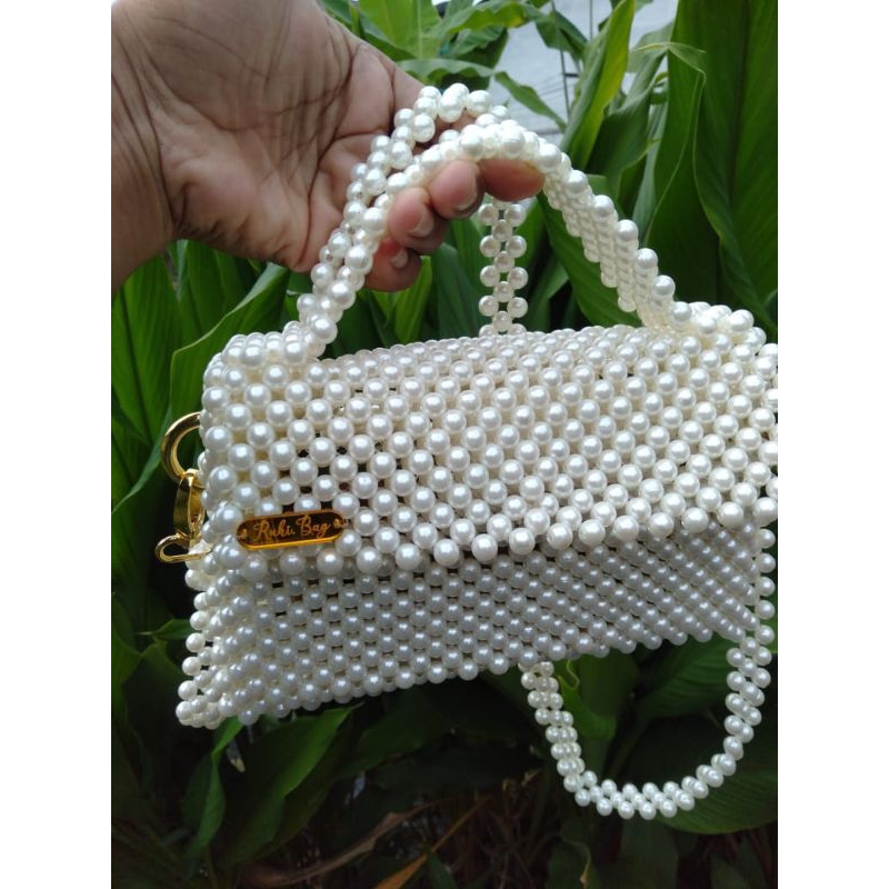 Tas manik mutiara