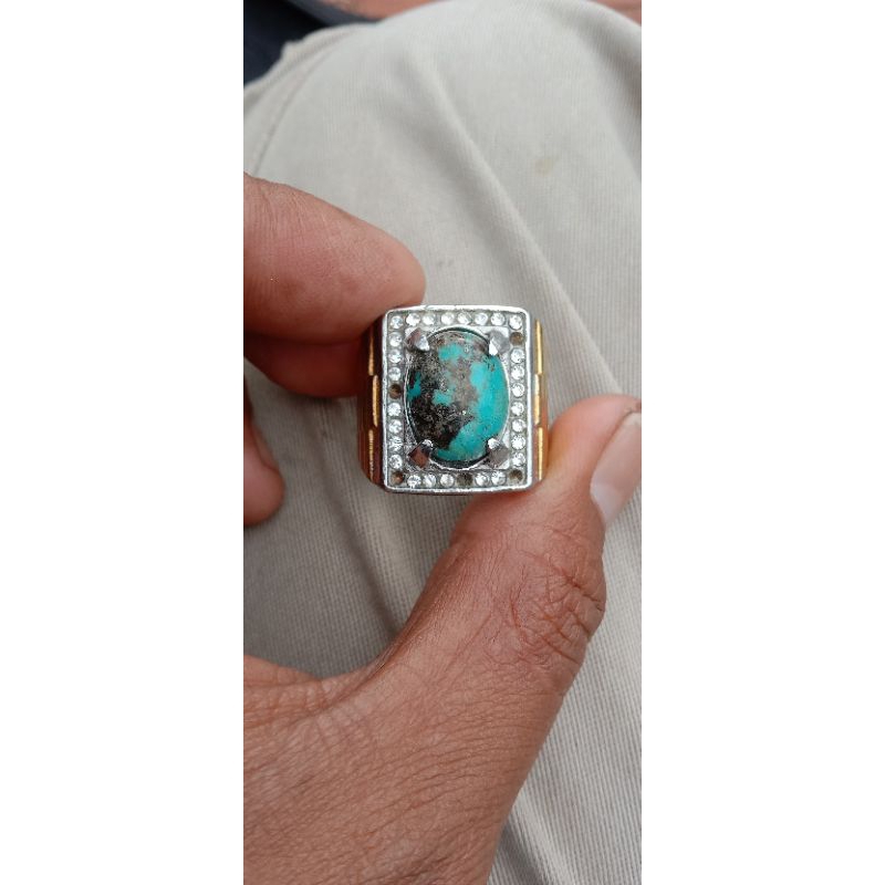 batu pirus persia badar