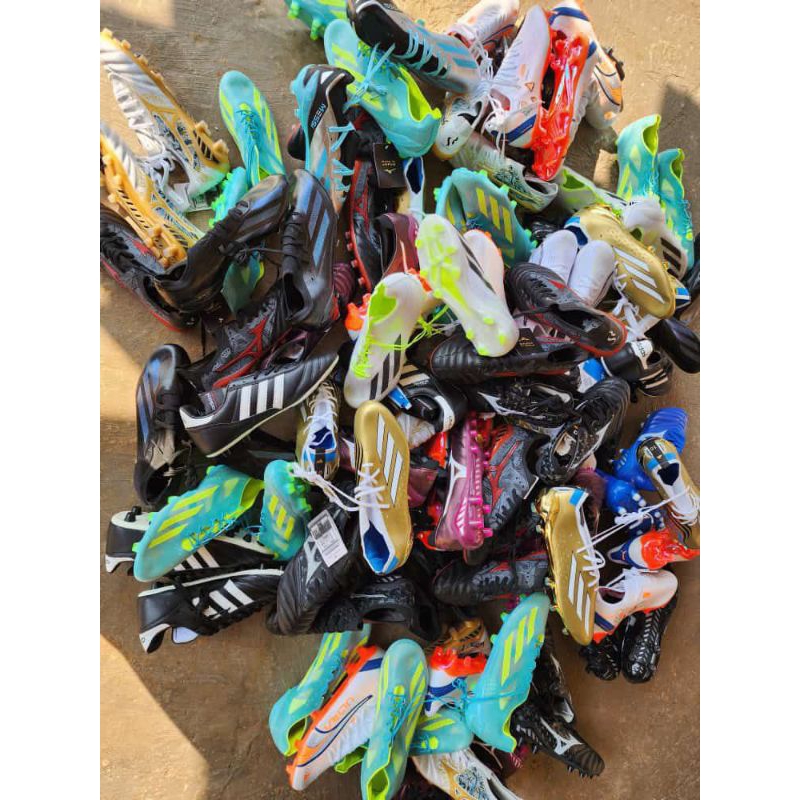 Sepatu Bola Satuan/Borongan