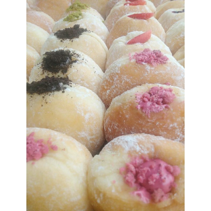 

Donat Bomboloni Lembut Enak Varian Rasa