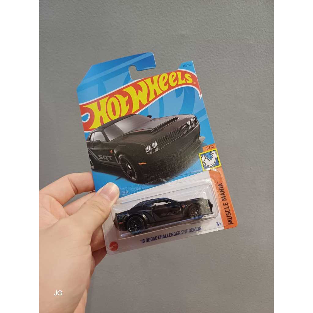 Hot wheels 18 Dodge Challanger SRT Demon