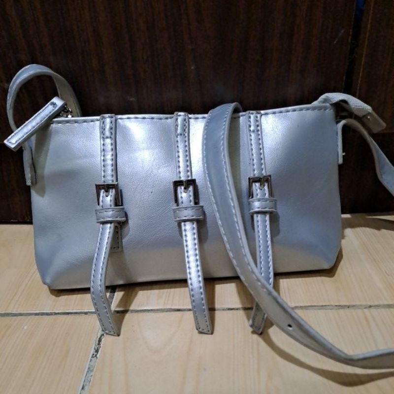 PRELOVED tas sling HP