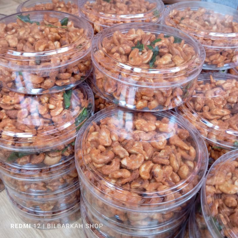 

Kacang Mede Matang Pecahan Pedas Thailand 250gr // Kacang Mete Matang Pedas Thailand Crispy