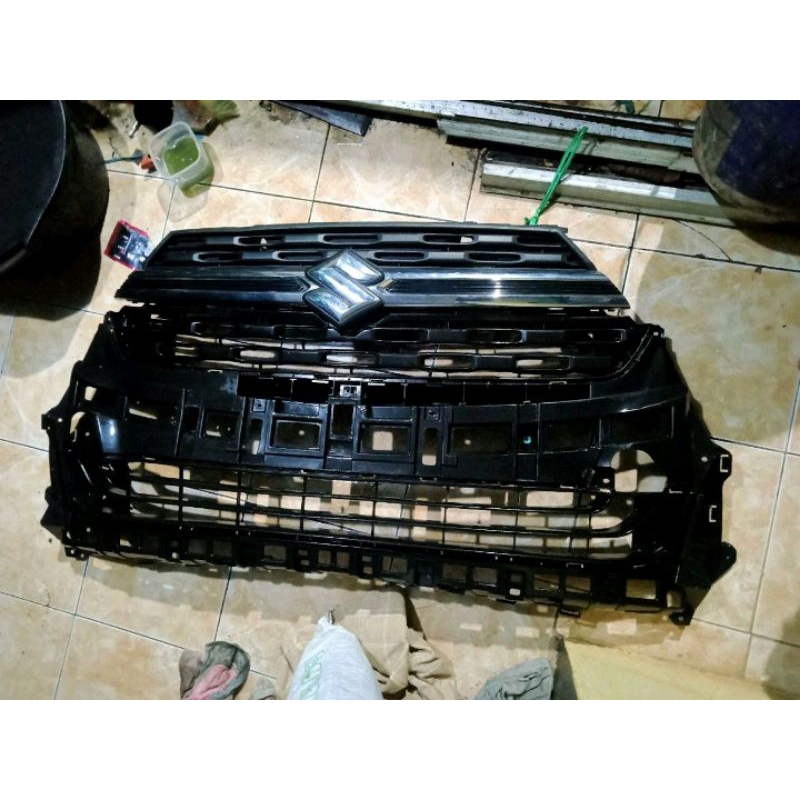 grill+ram bumper Suzuki xl7