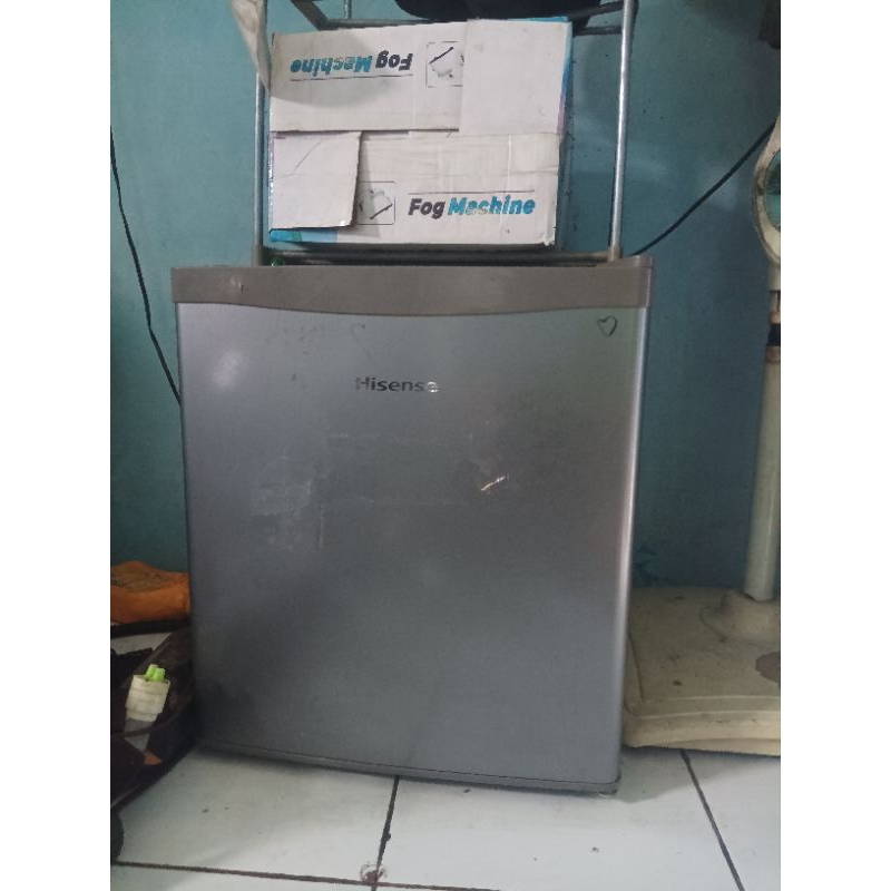 Kulkas Kecil (mini bar)