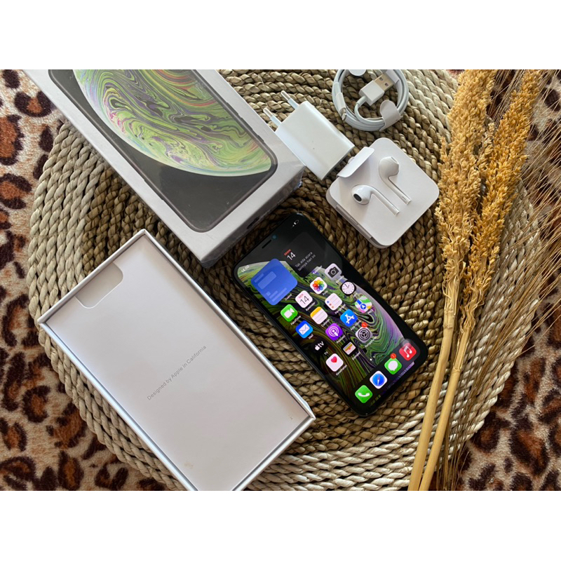 Iphone XsMax 64gb ex iBox Indonesia BH 88% keatas (Bebas Blokir Imei)