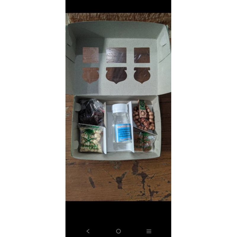 

KARDUS PAKET OLEH-OLEH HAJI UMROH PER 1PCS