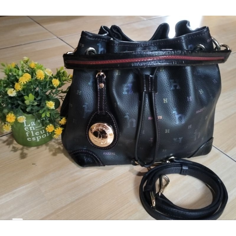 Tas Hazzys kulit asli. SALE