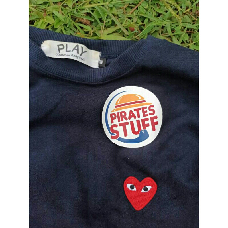 crewneck cdg play luxury brand