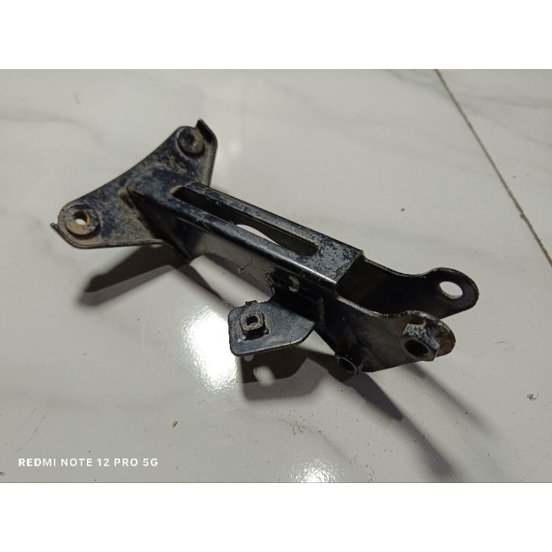 breket dasi beat karbu pangkon dasi braket dasi beat karbu kzl ori seken