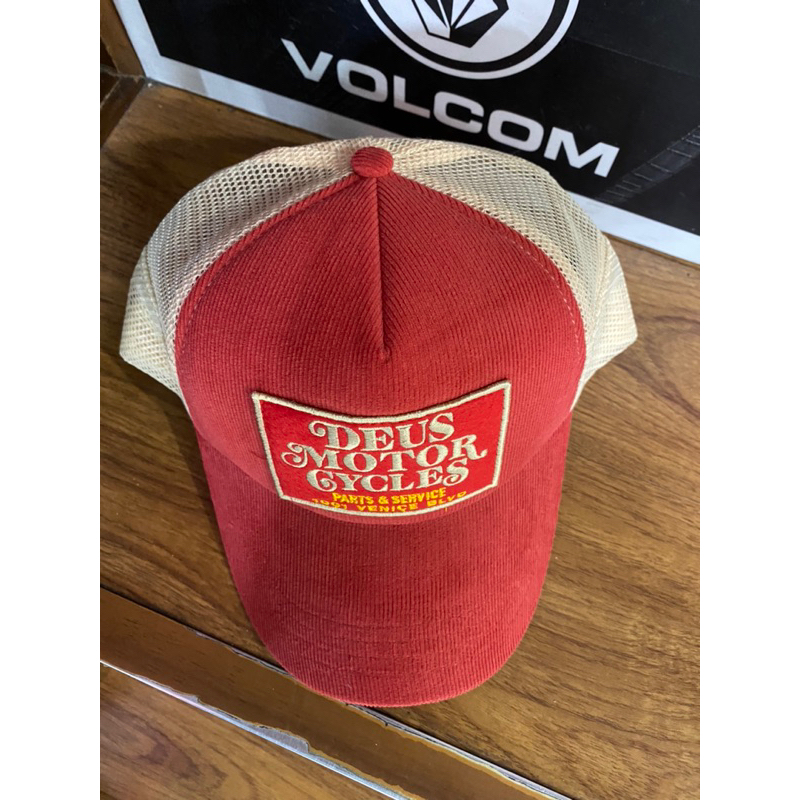 Deus caps tracker redcodoray