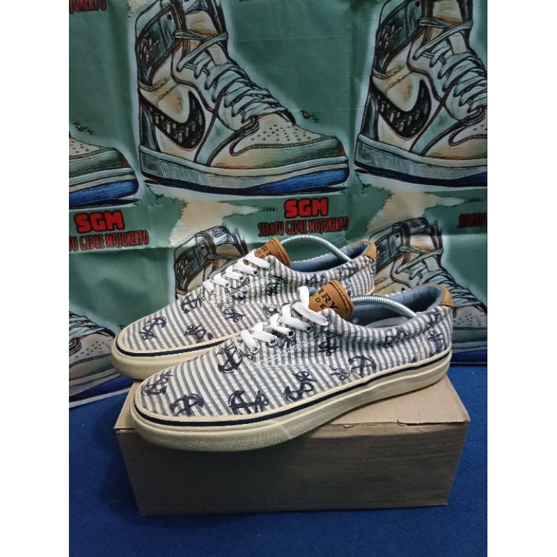 sepatu top sperry second
