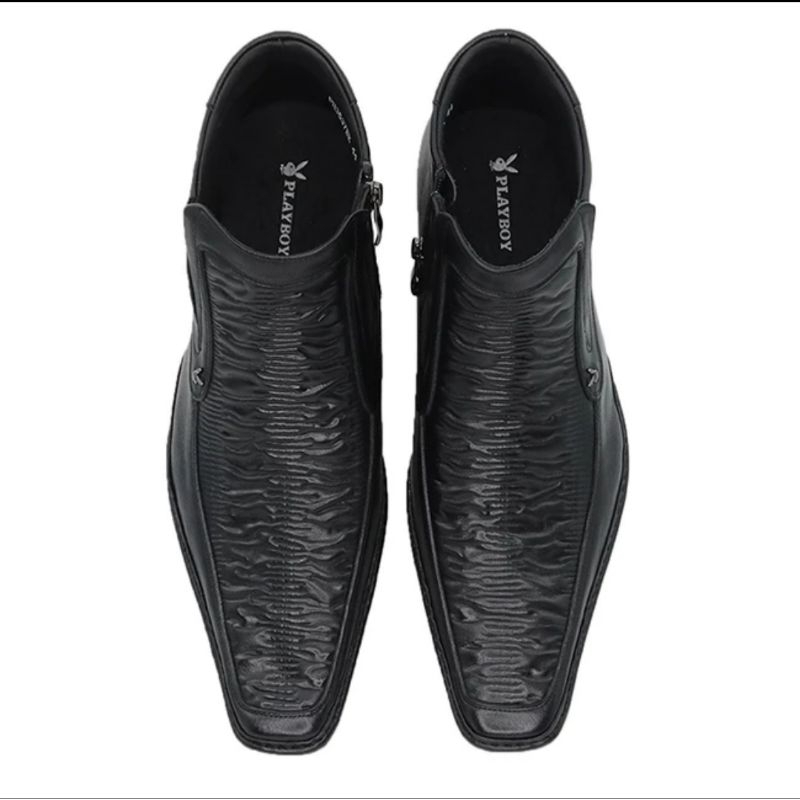 Sepatu Play-Boy Original Displayed Official Brand