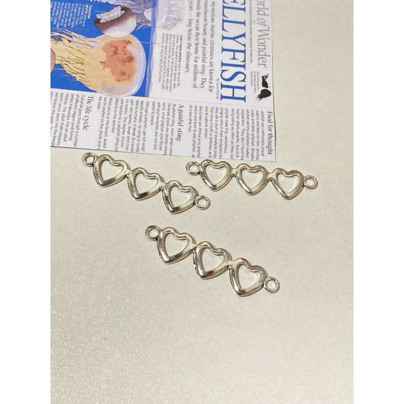 Charm Love | Konektor Bentuk Love