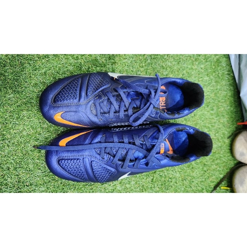 NIKE CTR 360 MAESTRI II