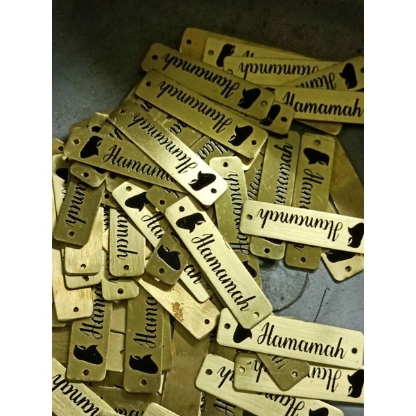 

label hijab plat kuningan/stenlis free desain logo
