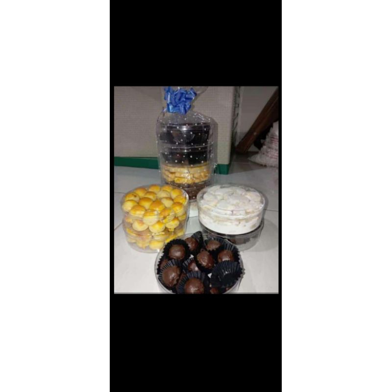 

Nastar dan aneka kuker lain nya uk 250gr (fresh from oven)