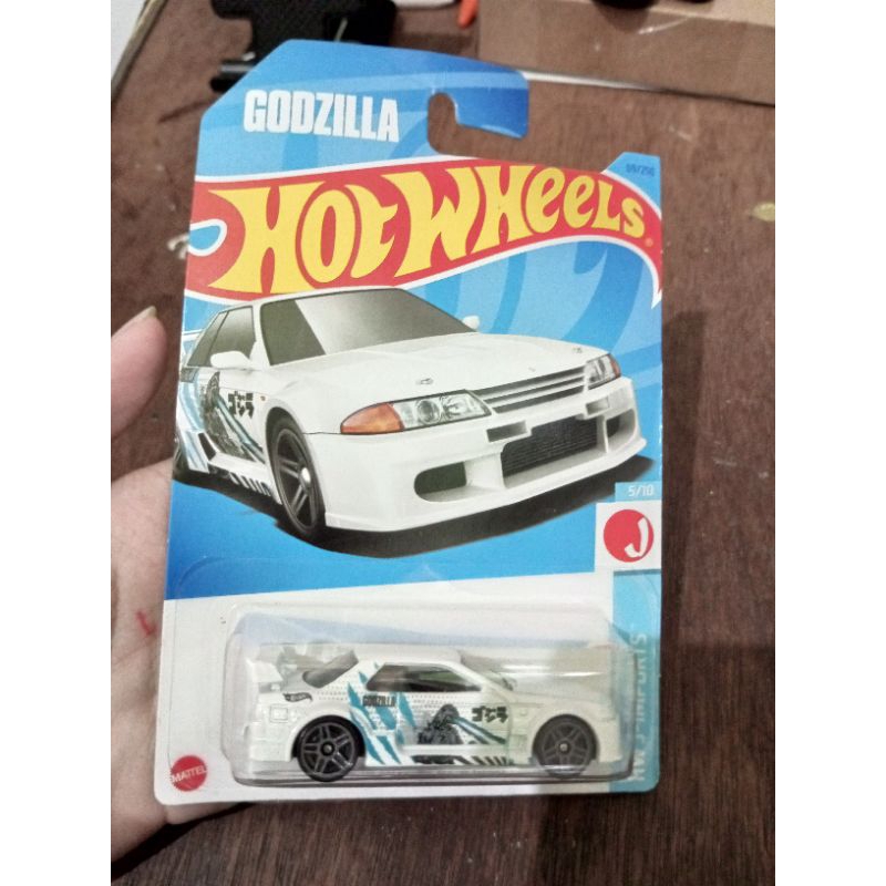 Hot Wheels Nissan Skyline GT-R (R32) GODZILLA