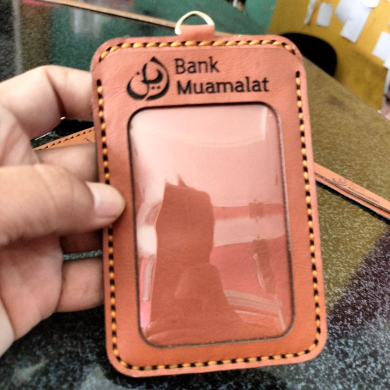 

Id card kulit asli bebas request logo produk garut