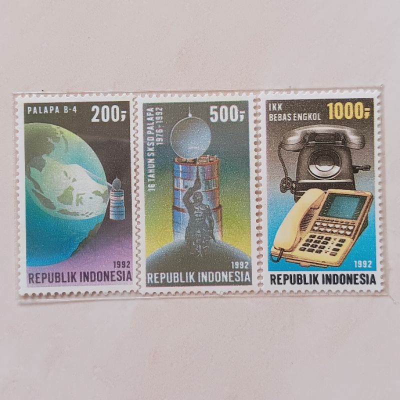 

(AB) Perangko Indonesia 1992 Telekomunikasi Set Lengkap 3pcs Mint