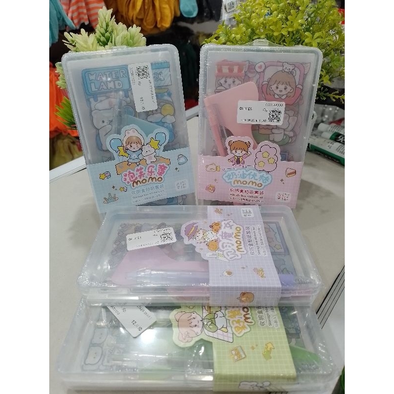 

DIY STIKER MOMO