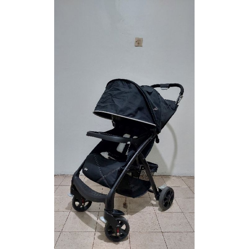 Stroller Joie Muze Lx hitam PRELOVED
