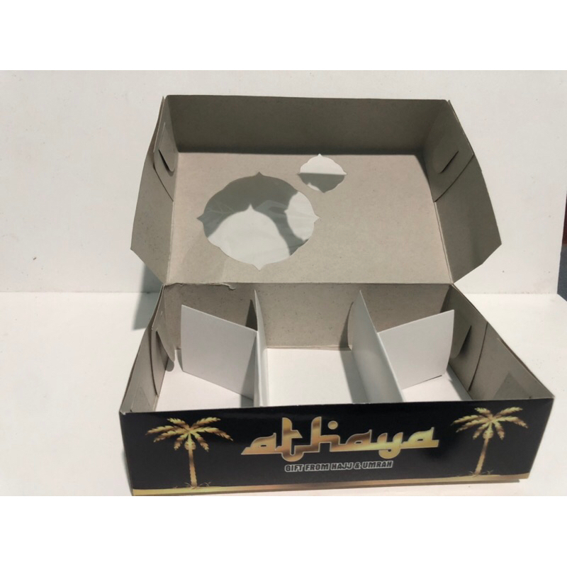

Kardus Box Kosong Oleh oleh Haji dan Umroh 25/50pcs Ukuran 17x11x5cm