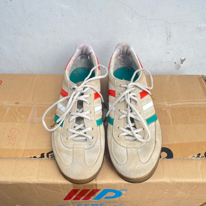 Adidas Spezial St Patrick Beige