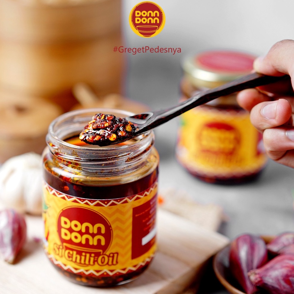 

GROSIR CHILI OIL PEDAS HALAL MUI CHILI OIL HOMEMADE FRESH MINYAK CABAI PEDAS DONNDONN 2ML