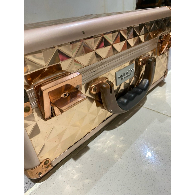 ( preloved ) beauty case sonia miller