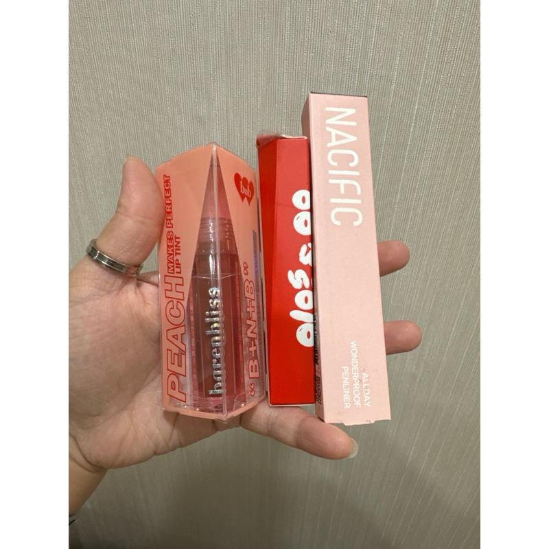 (55k Each) Dear Me Beauty Brightening Multivitamin Body Gel Loreal Glycolic Bright Cleanser Foam Rae