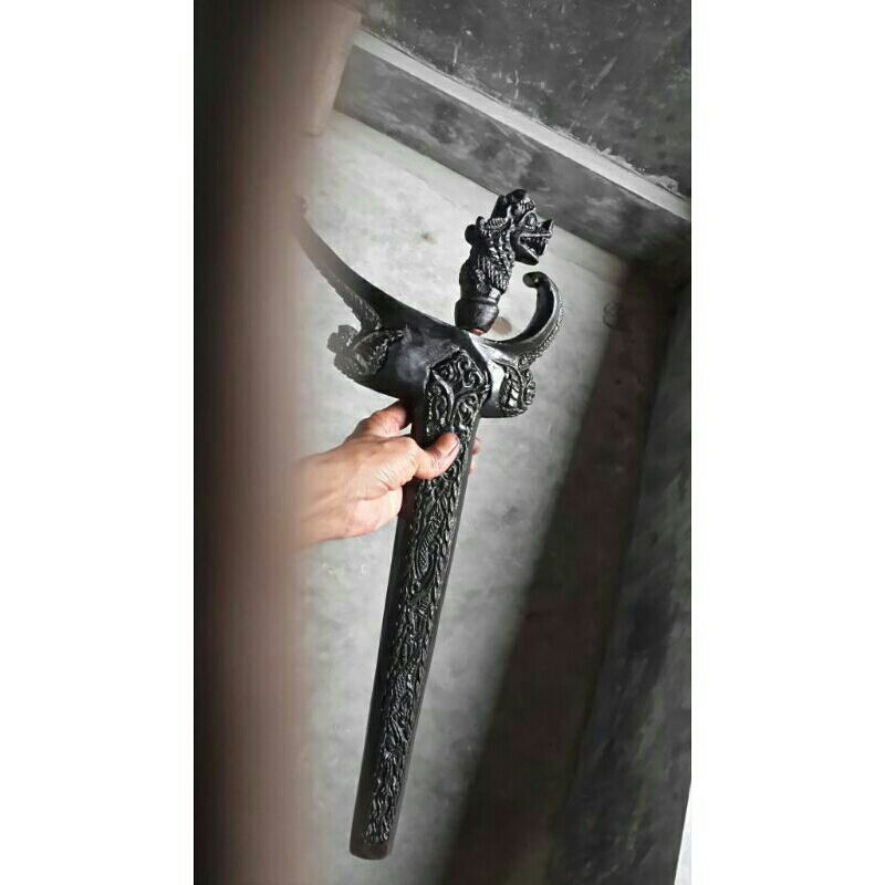 WARANGKA KERIS UKIR MEDUROAN