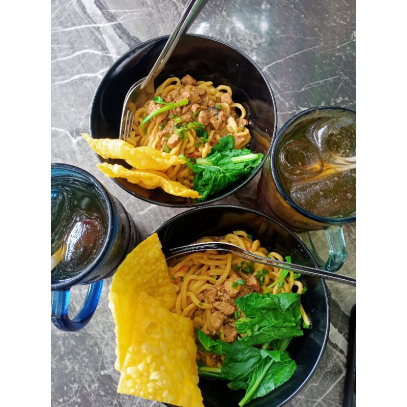 

mie gacorrr