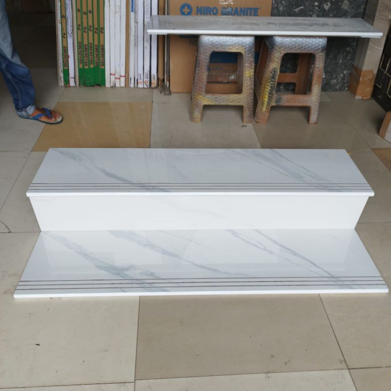 Granit tangga 30x90 20x90 double bevel putih motif carara