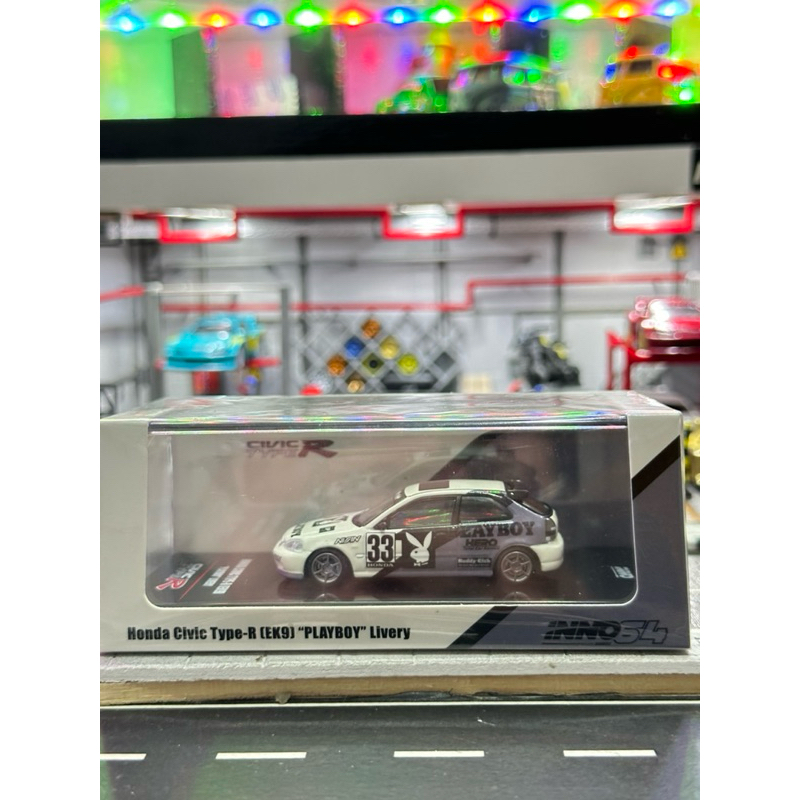 HONDA CIVIC TYPE-R (EK9) PLAYBOY LIVERY INNO64