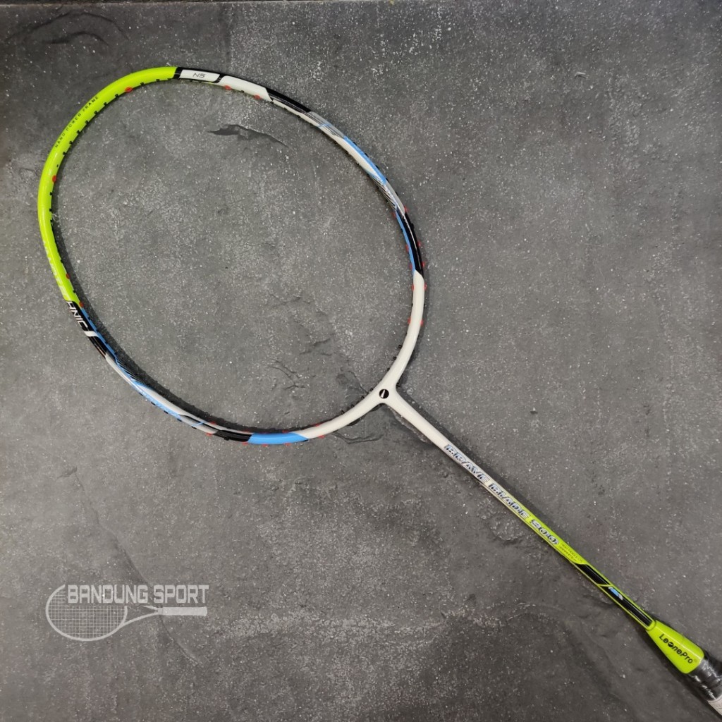 Raket Badminton Leonepro Brave Blade 900 /  Raket Bulu Tangkis ORIGINAL