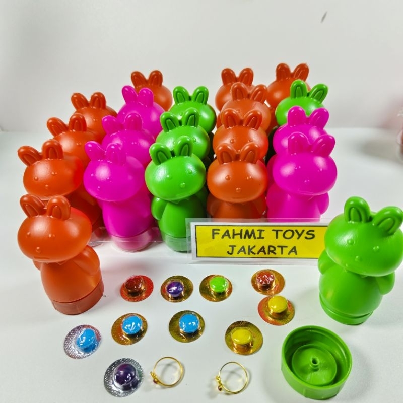 

20 pcs PERMEN HELLO BUNNY mainan isi permen dan hadiah